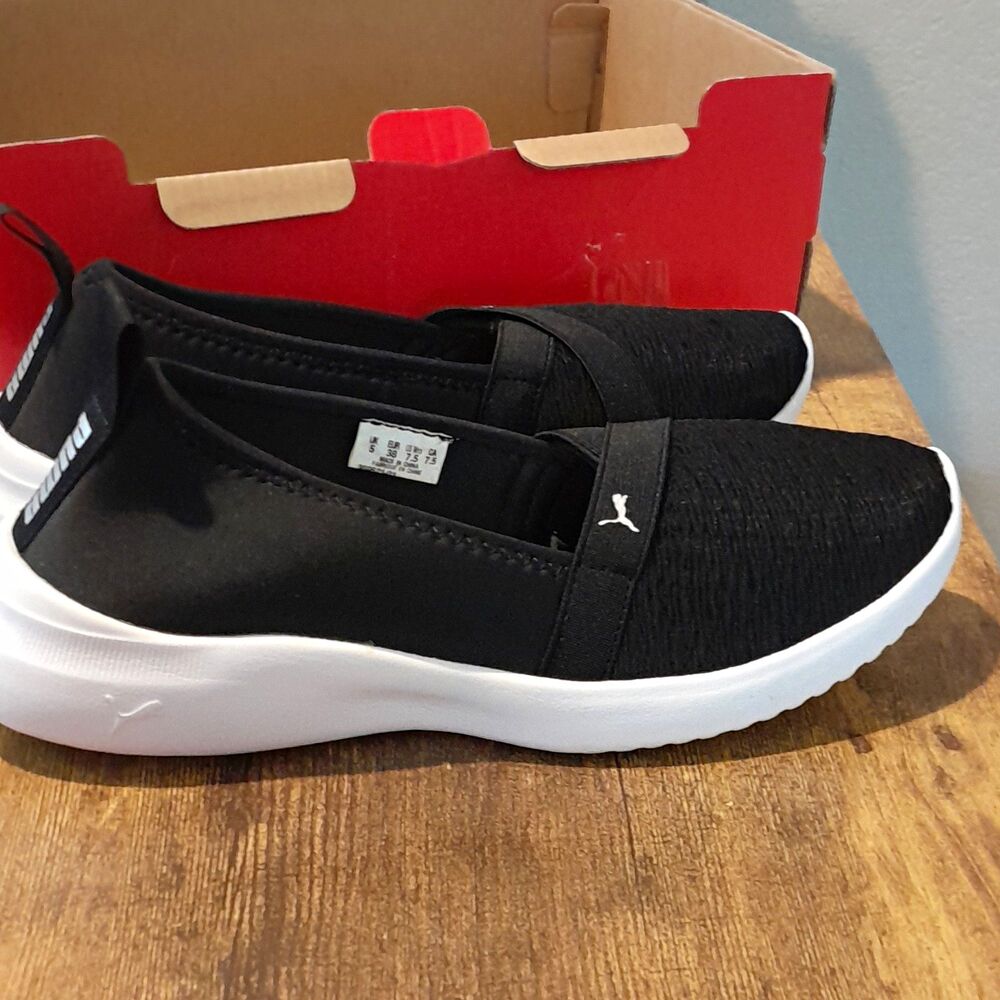 PUMA Adelina SoftFoam+ Women's Slip-On Casual Shoes Black/White US 7.5